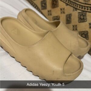 Adidas Yeezy